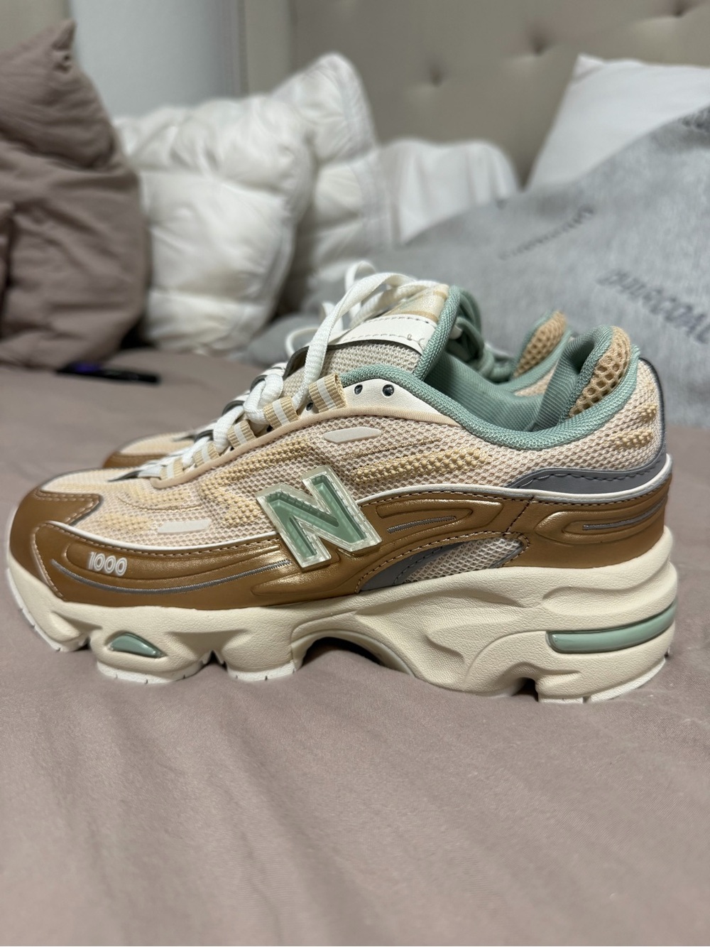 New Balance 1000 Chunky Sneakers in Beige, Tan & Sage